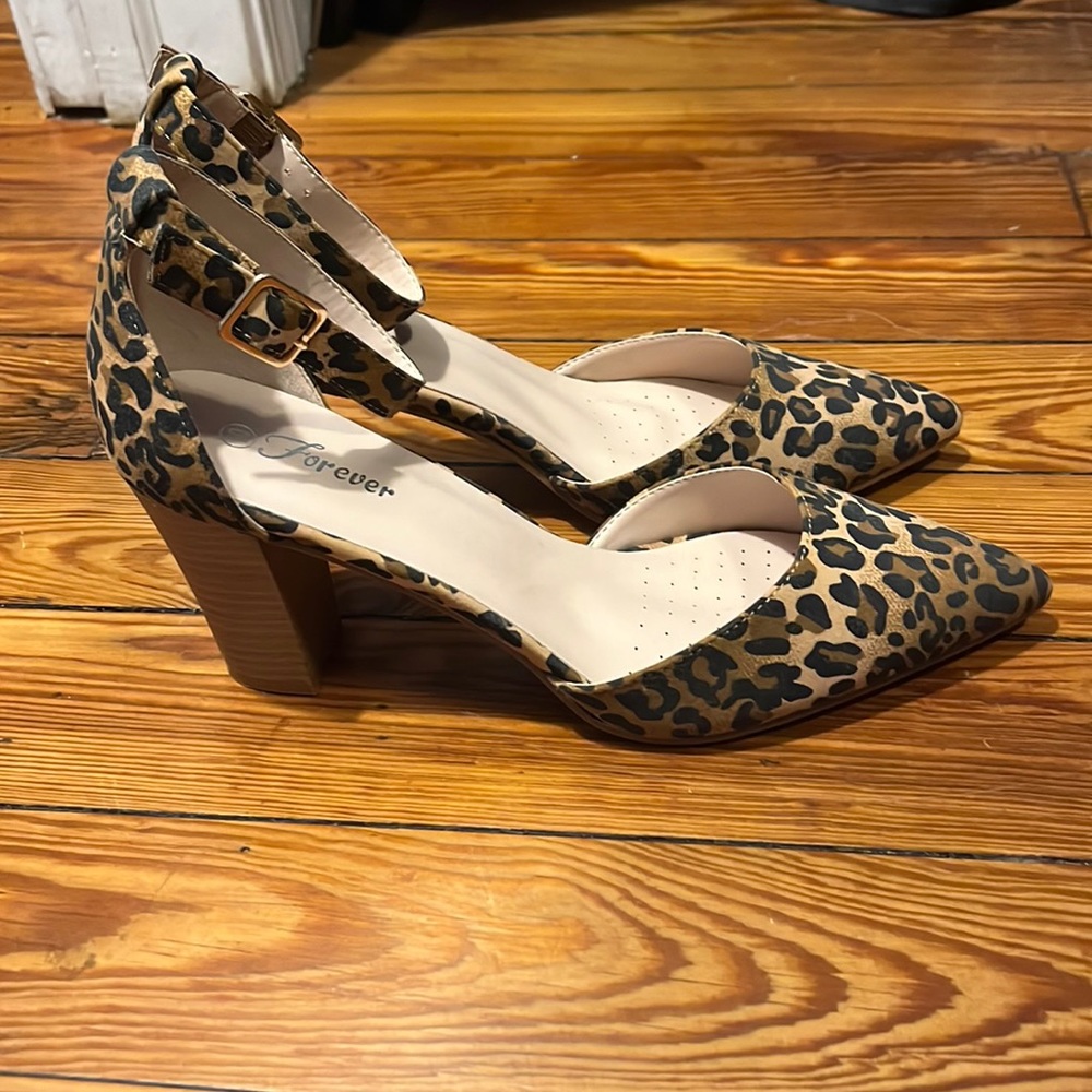 Forever Leopard print pointed toe heels